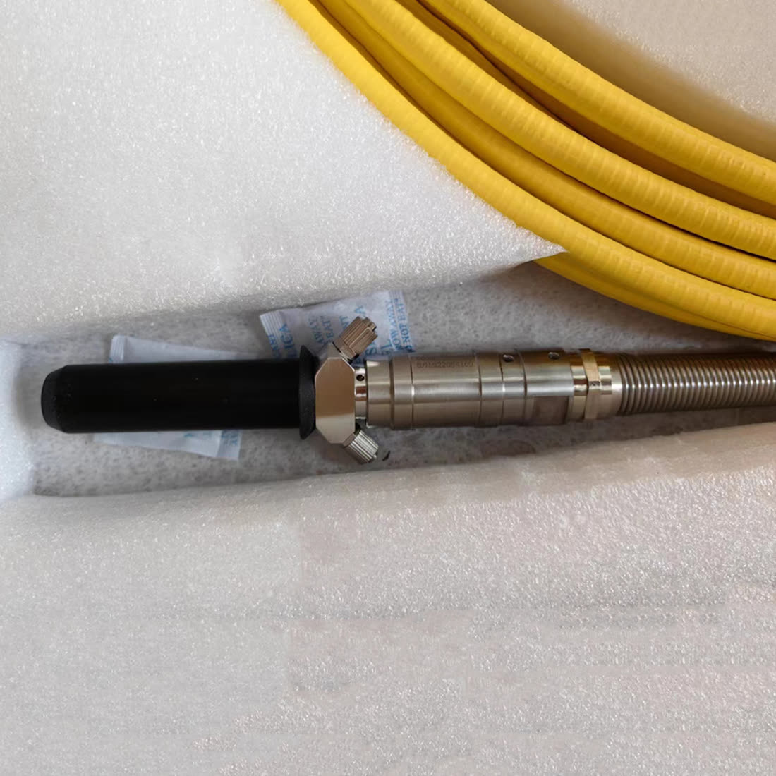 Fiber delivery cable and QBH connector